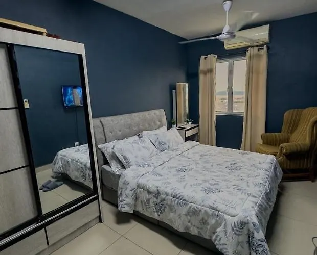 Puncak Alam Cozy Blue Escape