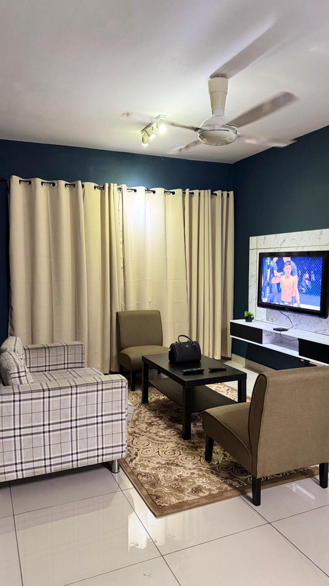 Apartment Puncak Alam Cozy Blue Escape